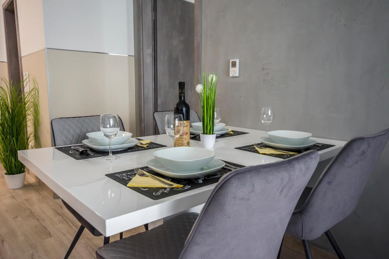 K40 Boutique Apartment In The City Center บูดาเปสต์ ภายนอก รูปภาพ