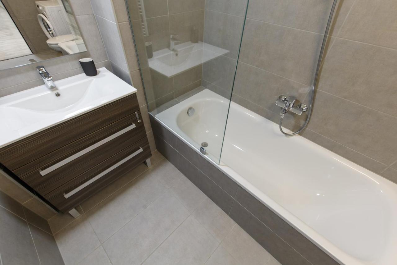 K40 Boutique Apartment In The City Center บูดาเปสต์ ภายนอก รูปภาพ